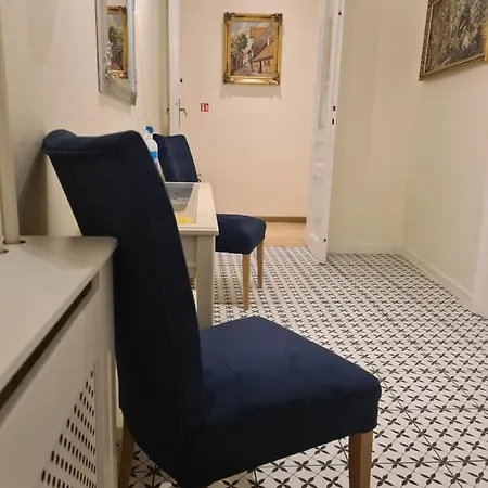 Amber 11 Daire Krakow