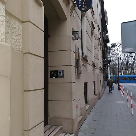 Apartament Amber 11 *